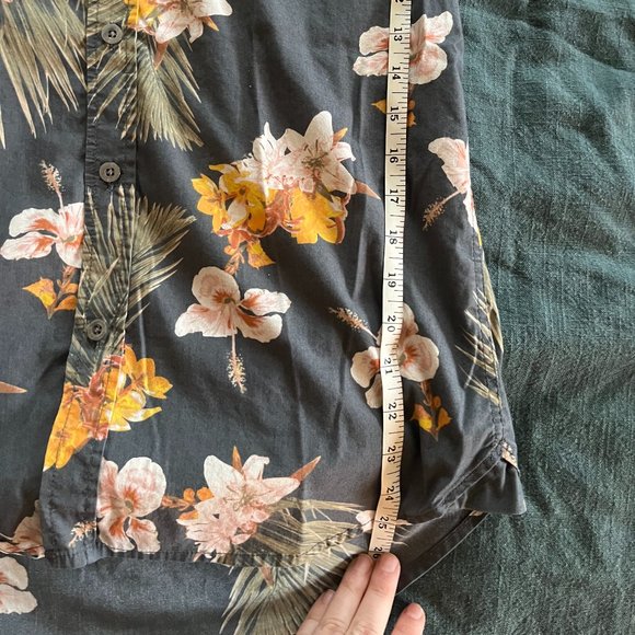 Hawaiian Button Down Modern Amusement Slim Fit - Picture 5 of 5